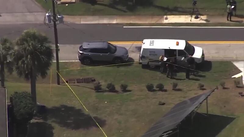 Joven de 20 años acusada de homicidio tras dar a luz a su bebé y luego enterrarla en el patio...